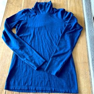 Athleta Foresthill Ascent Turtleneck